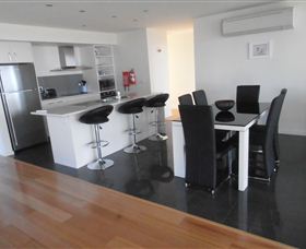 Tuckers Rocks Cottage - Dalby Accommodation 0