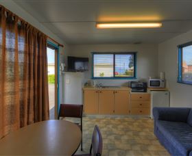 Low Head Tourist Park - Dalby Accommodation 1