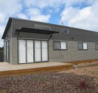 Bicheno Holiday Rentals - Hazards View Drive Coles Bay - Dalby Accommodation