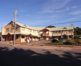 Parer's King Island Hotel - Dalby Accommodation 0