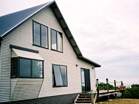 Sea View Cottages - Netherby Downs And A C View Cottage - Dalby Accommodation 0