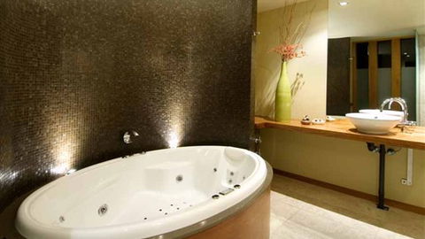 Hepburn Spa Pavilions - Saffron - Dalby Accommodation 0