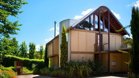 Hepburn Spa Pavilions - Saffron - Dalby Accommodation 4