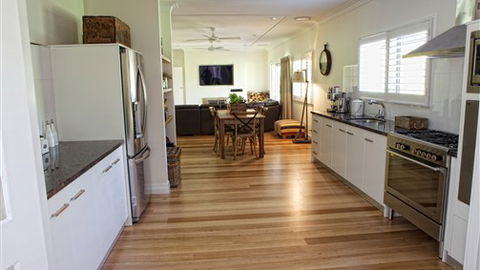 GG's By The River - Dalby Accommodation 5