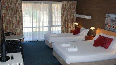Barooga Country Inn Motel - Dalby Accommodation 4