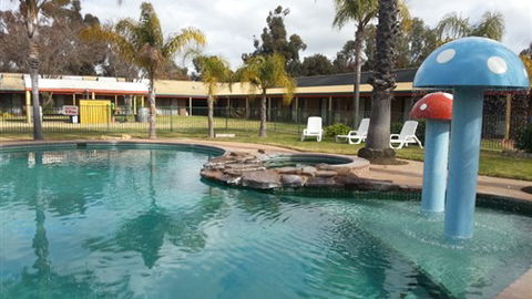 Barooga Country Inn Motel - Dalby Accommodation 5