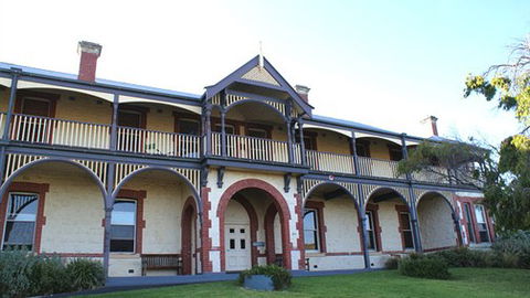 Oceanic Sorrento - Whitehall Guesthouse - Dalby Accommodation 0