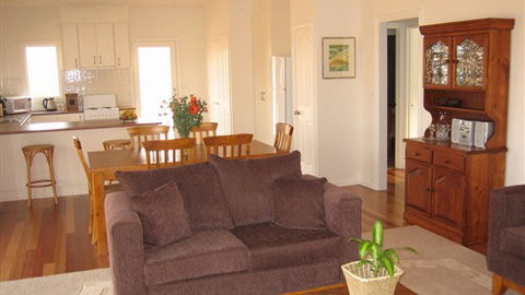 Strath Valley View Bed And Breakfast - Dalby Accommodation 2