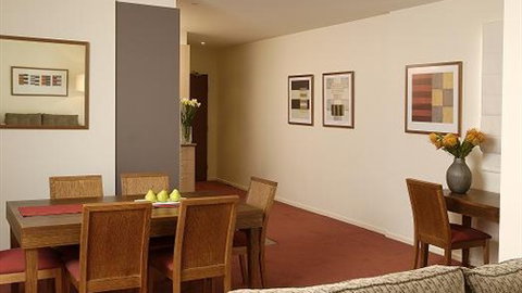 Punthill Apartment Hotels - Burwood - Dalby Accommodation 4