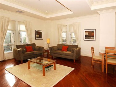 MacArthur Chambers Heritage Apartments - Dalby Accommodation 0