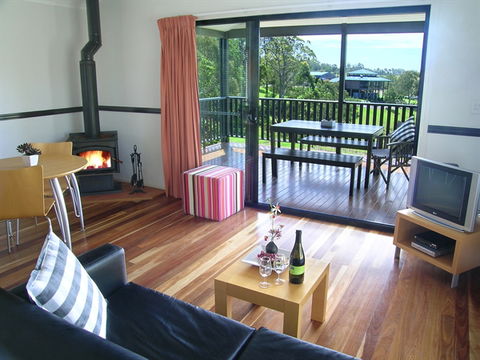 Ocean View Estate Accommodation - Dalby Accommodation 0