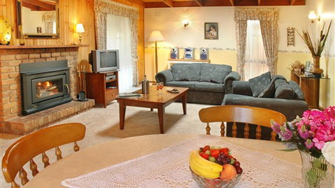 Woodland By The Bay - Dalby Accommodation 4