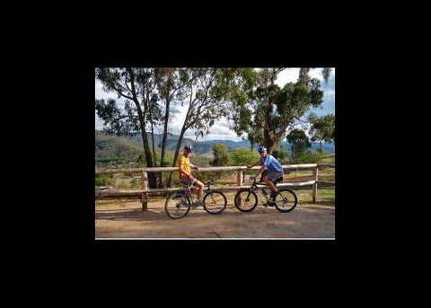 Howqua Valley Views - Dalby Accommodation 0