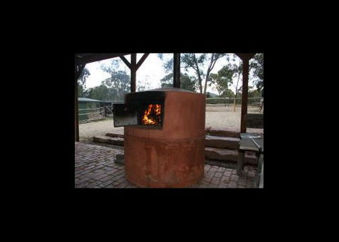 Howqua Valley Views - Dalby Accommodation 2