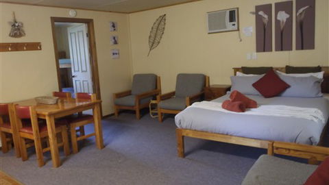 Fernleigh Farmstay & Bike Park - Dalby Accommodation 3
