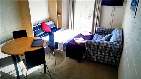 Sugarbush Lodge And Apartments - Dalby Accommodation 4