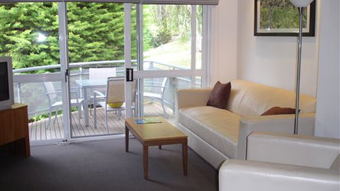 Kunala Chalet - Pinnacle Valley Resort - Dalby Accommodation 0