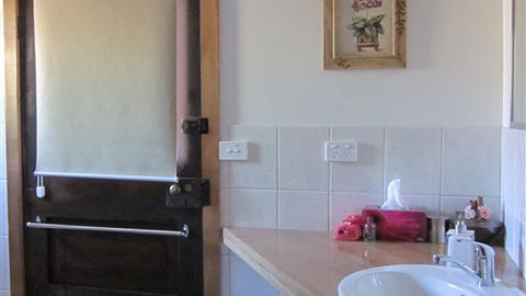 Glenmore Springs Accommodation - Dalby Accommodation 4