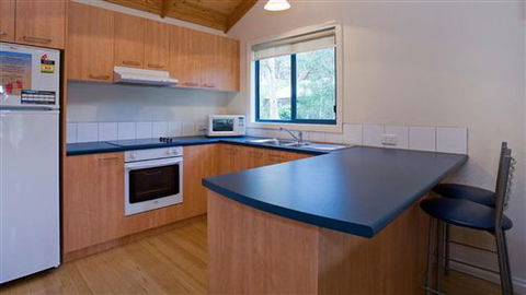 Surf Coast Cabins In Aireys Inlet - Dalby Accommodation 1