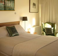Griffins Hill Retreat - Dalby Accommodation