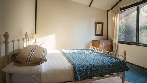 Schusters Lodge - Dalby Accommodation 2