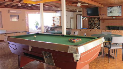 Portillo Ski Lodge - Dalby Accommodation 3