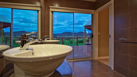 Max's Paddock - Dalby Accommodation 1