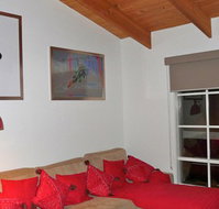 Two Mountains Lodge - Dalby Accommodation