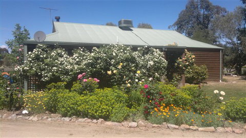 Vals Retreat - Dalby Accommodation 0