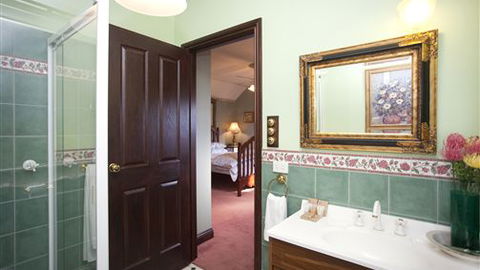 Barwood House Beechworth - Dalby Accommodation 5
