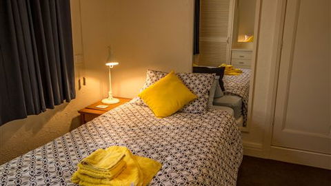 Benson House And Benson Lodge - Dalby Accommodation 2