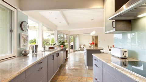 Lonsdale Park On The Yarra - Dalby Accommodation 2