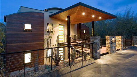 Saltus Luxury Accommodation - Dalby Accommodation 0