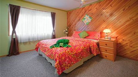 Long John Silver's Surf Retreat - Dalby Accommodation 2