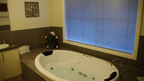 BlueMill Bright - Dalby Accommodation 6