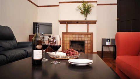 The Glen Bakery - Dalby Accommodation 3