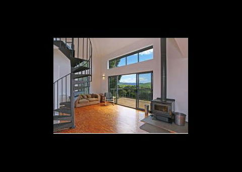 Apollo Bay Ridge - Dalby Accommodation 1