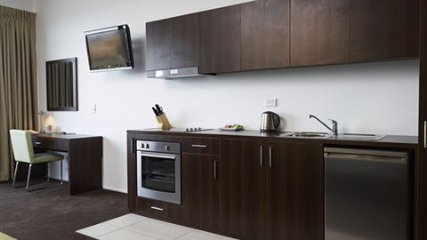 Mercure Melbourne Caroline Springs - Dalby Accommodation 1