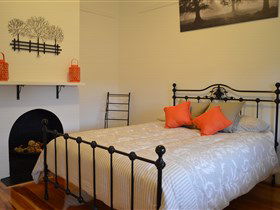 Agnes Cottage Bed And Breakfast - Dalby Accommodation 1