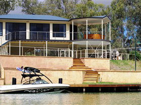 Cascades On The River - Dalby Accommodation 0