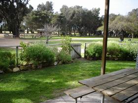 Corny Point Caravan Park - Dalby Accommodation 2