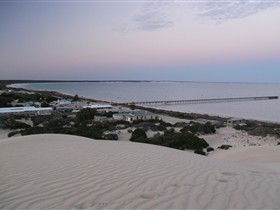 Fowlers Bay SA Dalby Accommodation