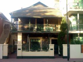 Grandview House Apartments - Glenelg - Dalby Accommodation 0