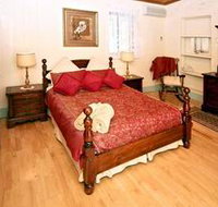 Karinga Park Coach House - Dalby Accommodation