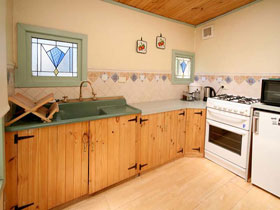 Karinga Park Coach House - Dalby Accommodation 2