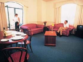 Majestic Tynte Street Apartments - Dalby Accommodation 0