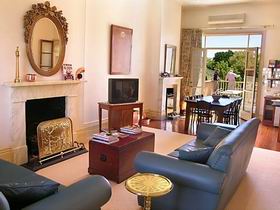 The Fire Station Inn - Residency Penthouse - Dalby Accommodation 0