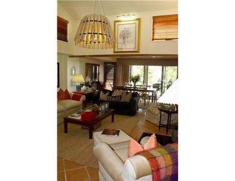 Arabella On Buderim Guesthouse - Dalby Accommodation 1