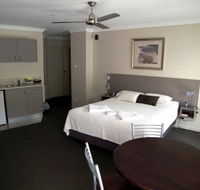 Aston Hill Motor Lodge - Dalby Accommodation