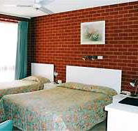 Barooga River Gums Motor Inn - Dalby Accommodation